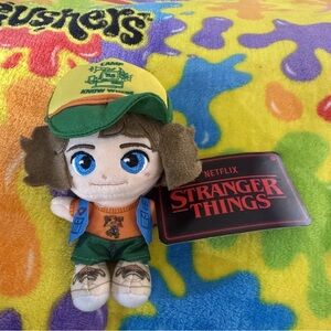 2025 JAZWARES STRANGER THINGS SEASON 5 NETFLIX CHIBI DUSTIN PLUSH PLUSHIE NWT